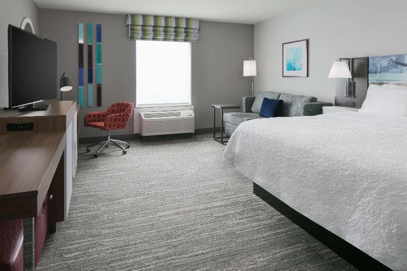 Hampton Inn Wichita Northwest - photo 34