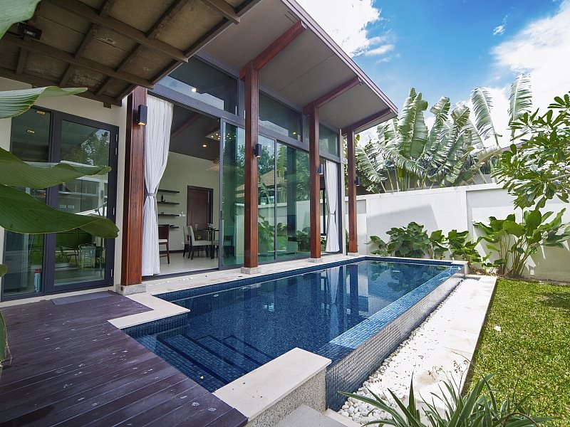Poonam Villa — 4-Star Luxury Hotel in Phuket, Thailand