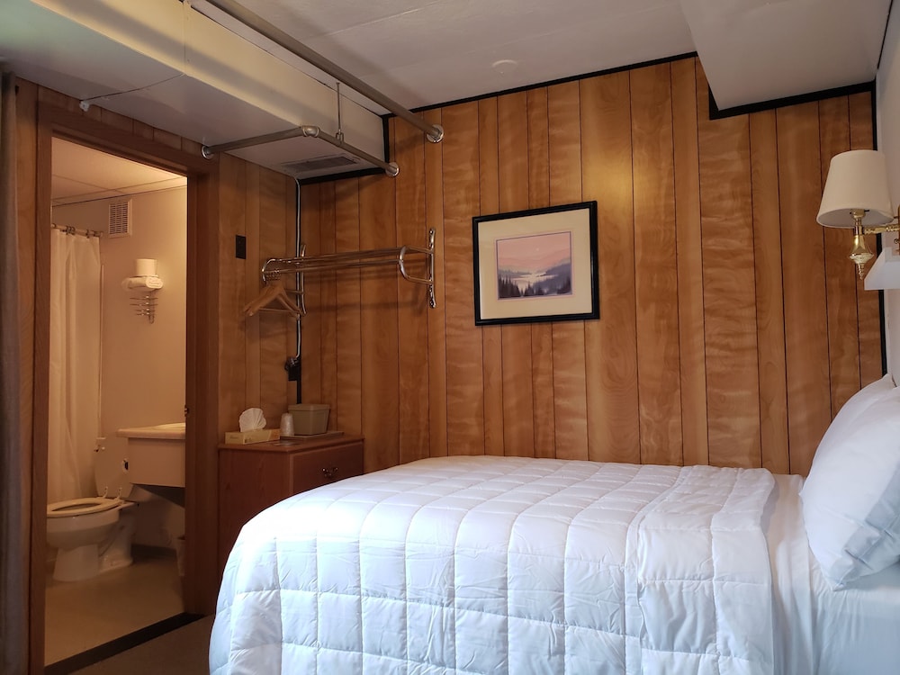 Keystone Hotel - photo 11