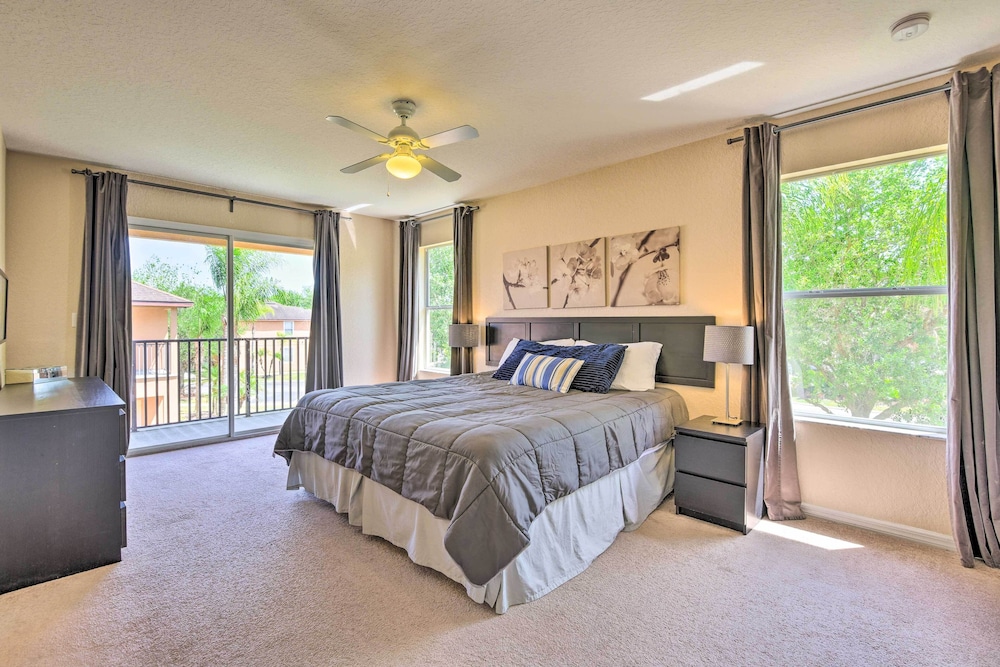Cozy Resort Townhome w Gas Grill 3 Mi to Disney - photo 12