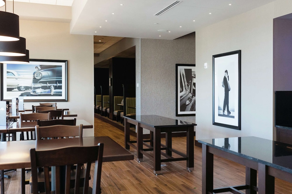 Hilton Garden Inn Madison Sun Prairie - photo 61