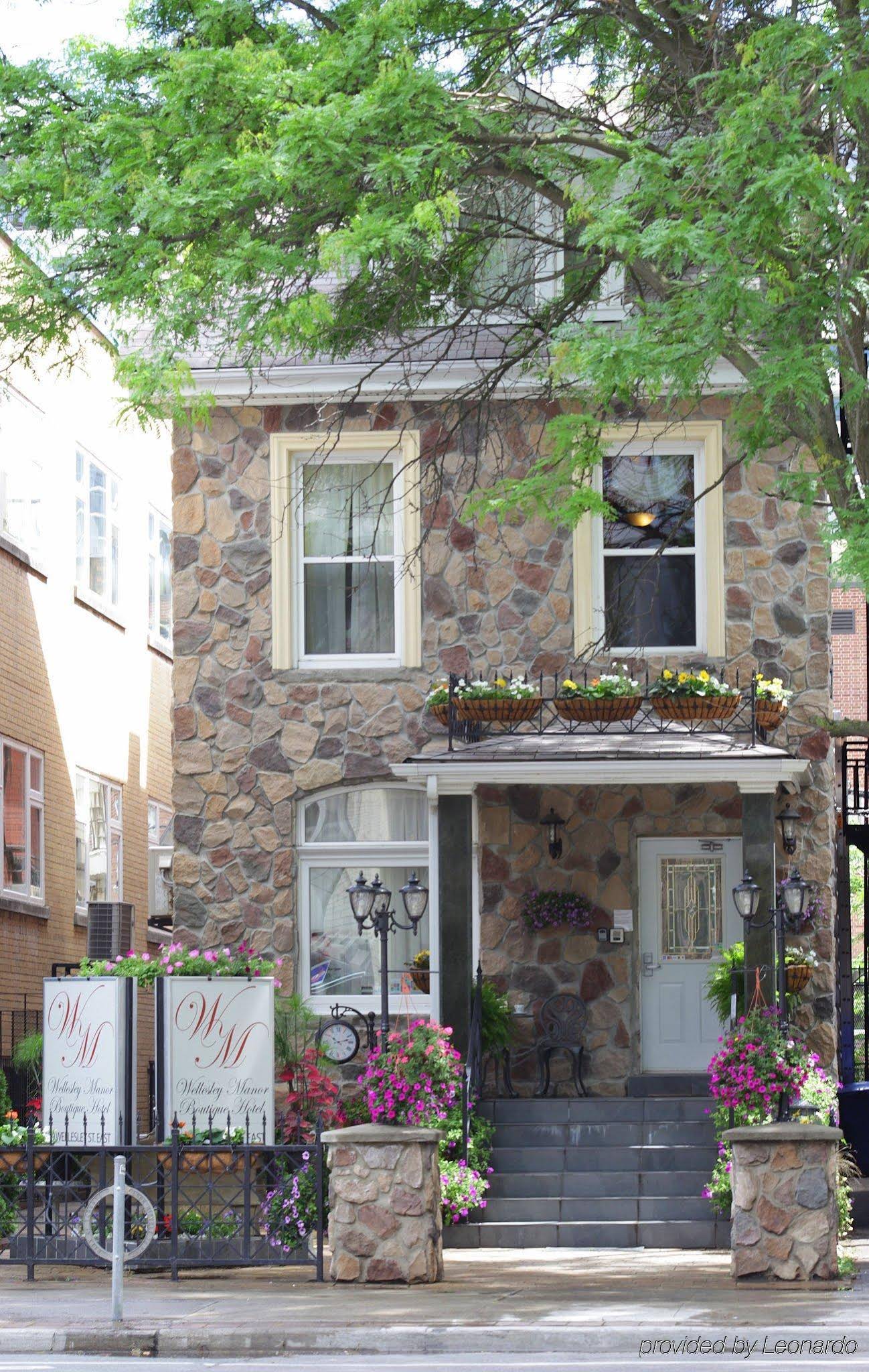 Wellesley Manor Boutique Hotel