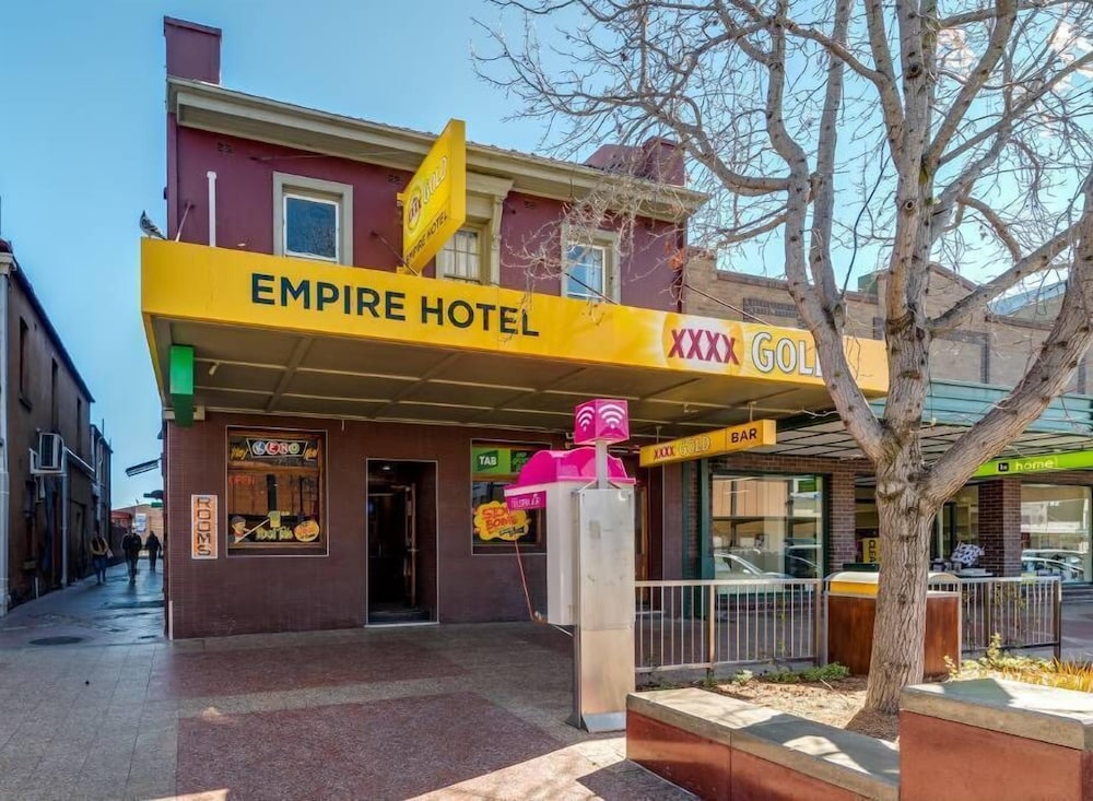 Empire Hotel Goulburn in Goulburn, Australia