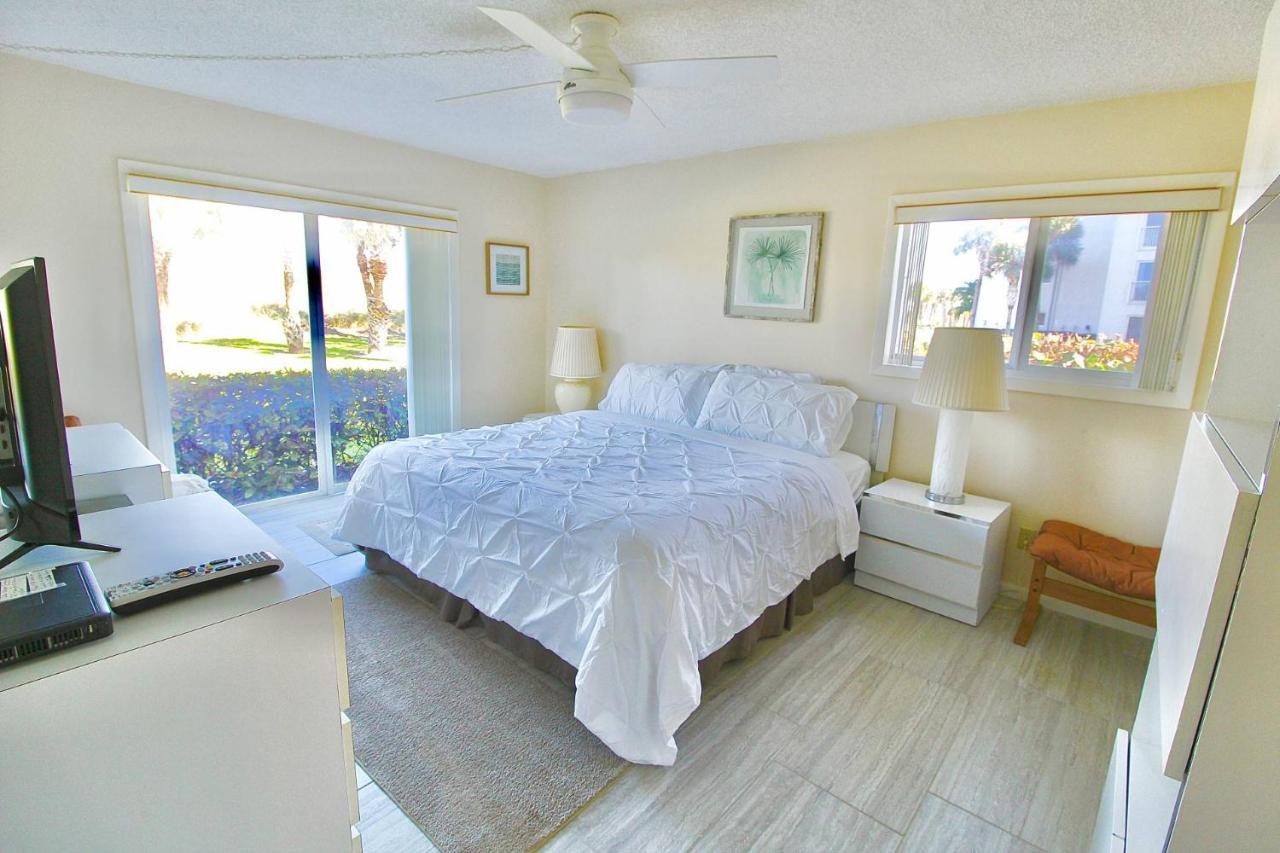 The Wave Song in Fort Pierce, United States