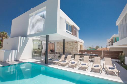 Kube Luxury Villas