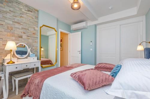 Three Musketeers Apartments Deluxe