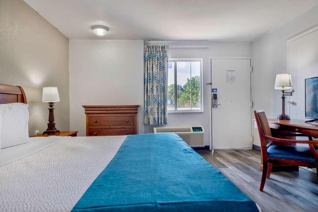 Motel6 Harrisburg PA Near PA Expo Center - photo 12