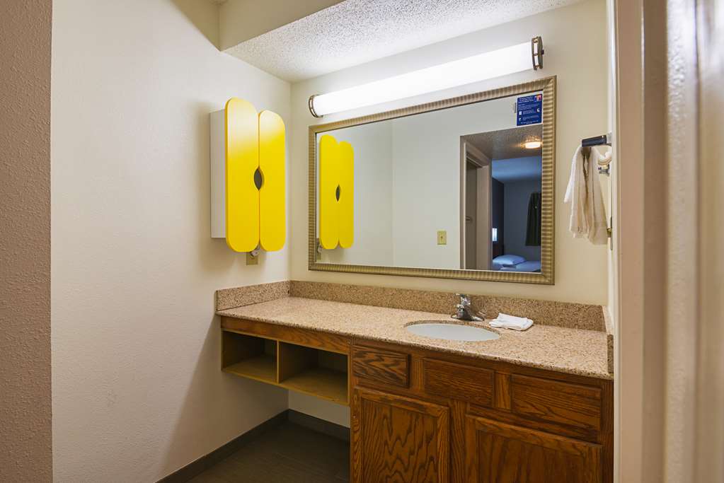 Studio 6 Extended Stay Greensboro NC - photo 17
