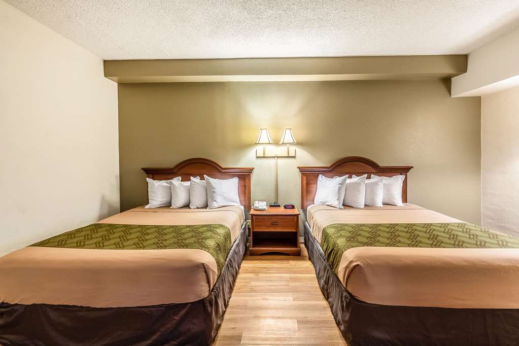 Econo Lodge Lake City North - photo 25
