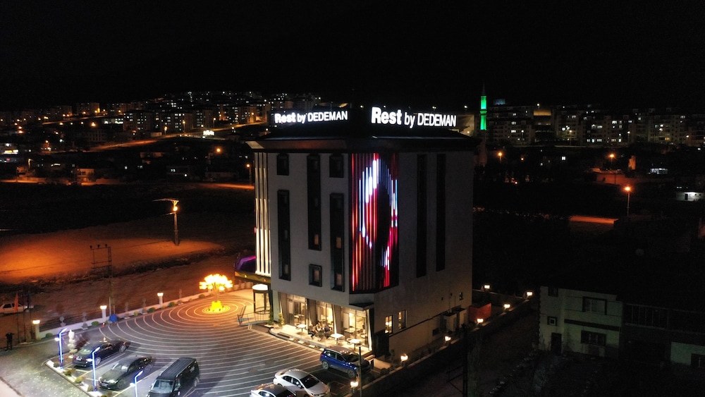 Rest By Dedeman Elbistan — 4-Star Luxury Hotel in Elbistan, Turkey