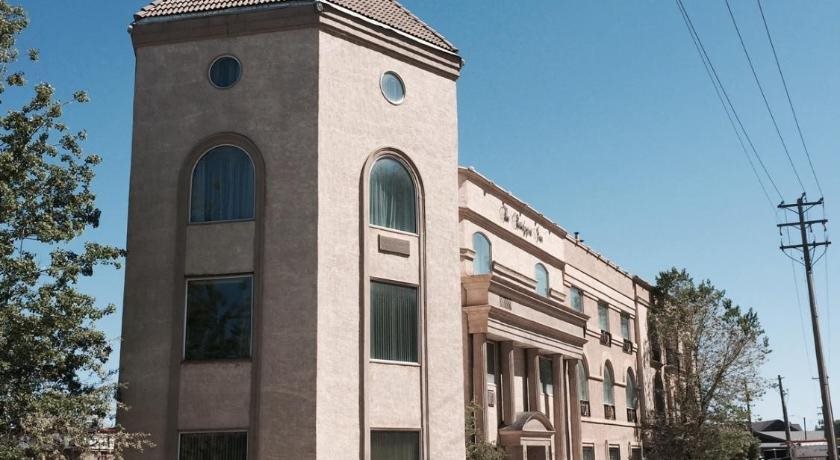 The Bridgeport Inn in Fort Mcmurray, Canada