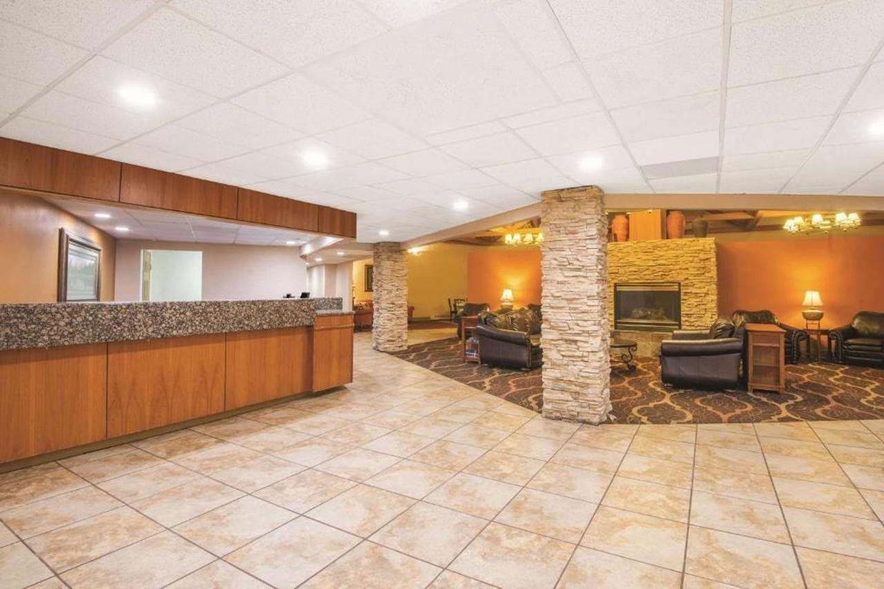 La Quinta Inn & Suites by Wyndham Silverthorne Summit Co - photo 5