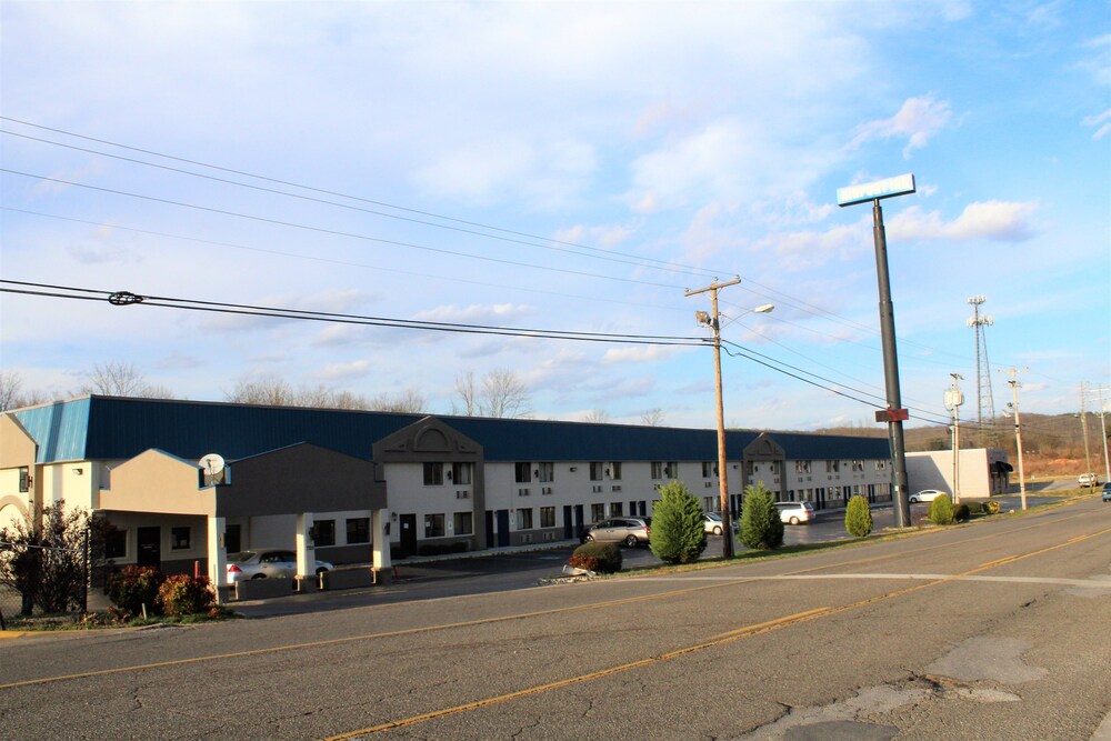 Airport Inn Chattanooga - photo 56