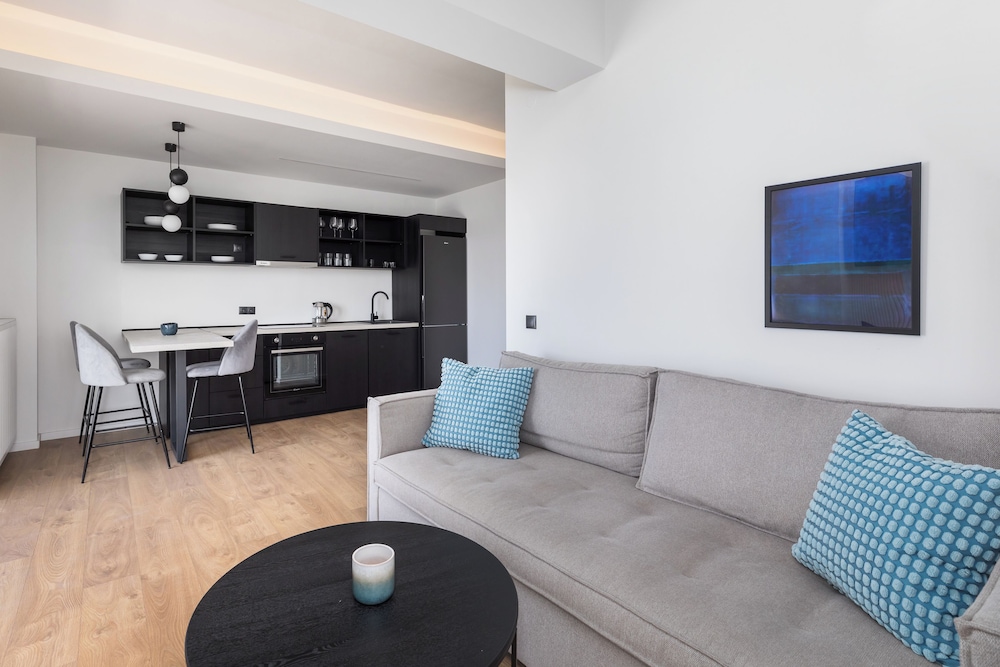 Celine By halu — 4-Star Luxury Hotel in Thessaloniki, Greece