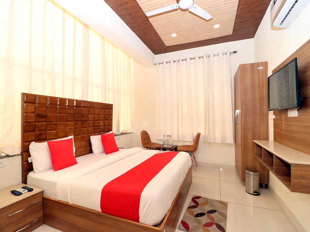 Hotel Sharrytel — hotel in Chandigarh
