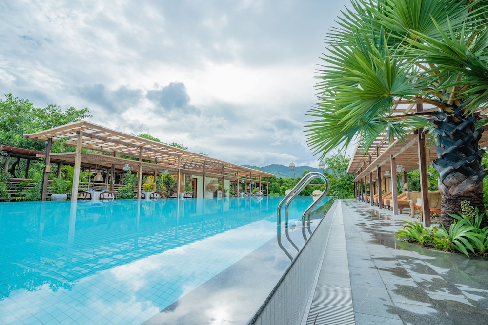 Peam Snea Resort in Kampot, Cambodia