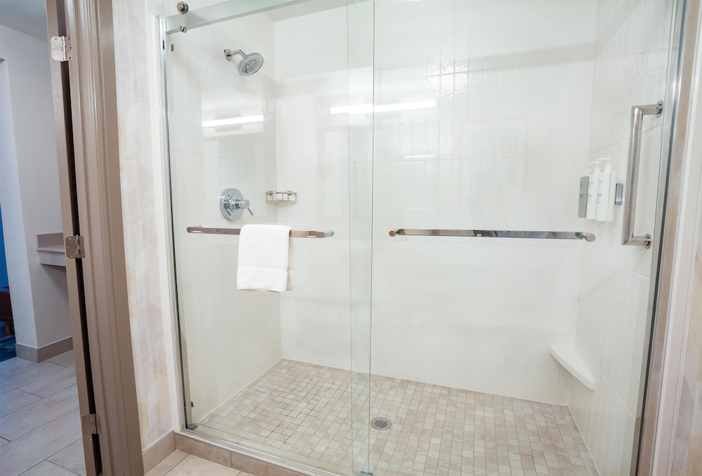 Hampton Inn Salt Lake City North - photo 38