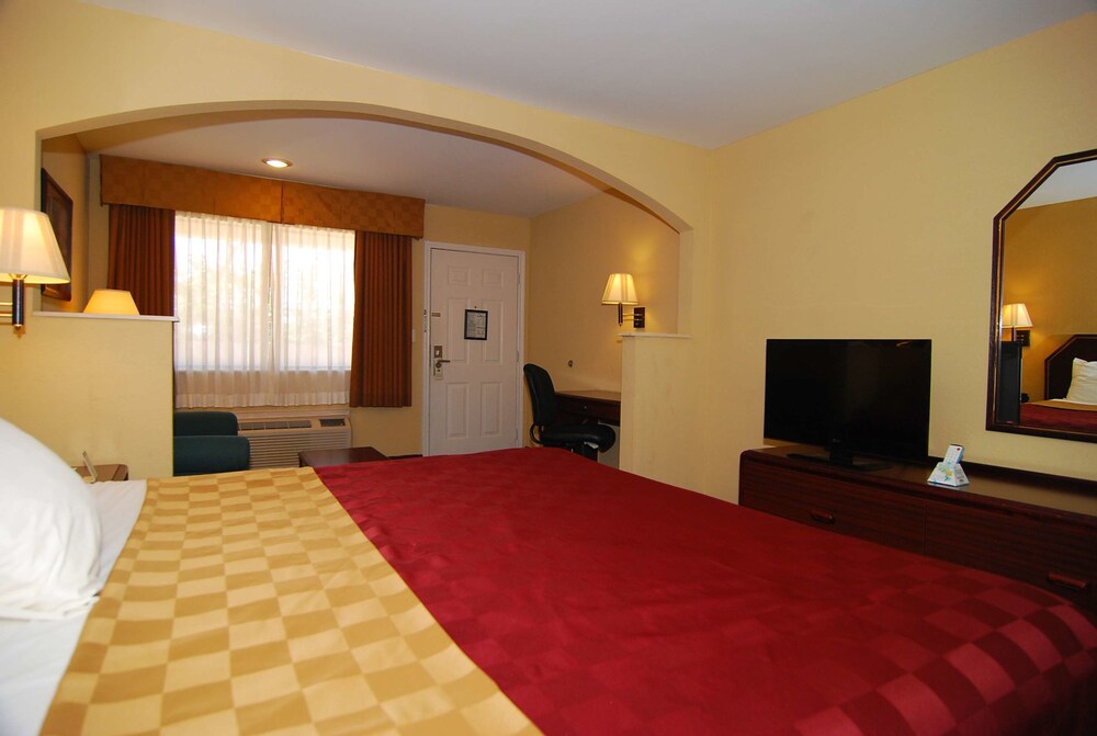 Inn of Kilgore - photo 8
