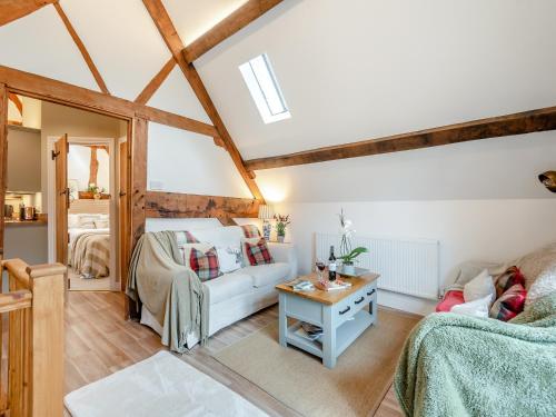 Jinney Ring - carbon neutral hotel in Ocle Pychard