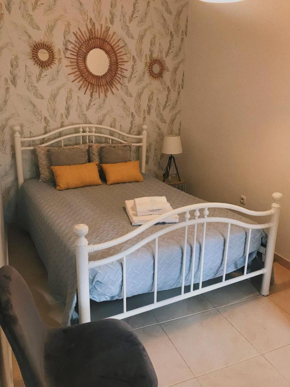 Cantinho Da Praia Apartments — 4-Star Luxury Hotel in Nazare, Portugal