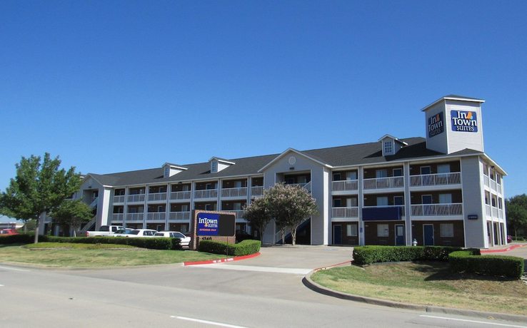 InTown Suites Extended Stay Carrollton TX West Trinity Mills in Carrollton, United States
