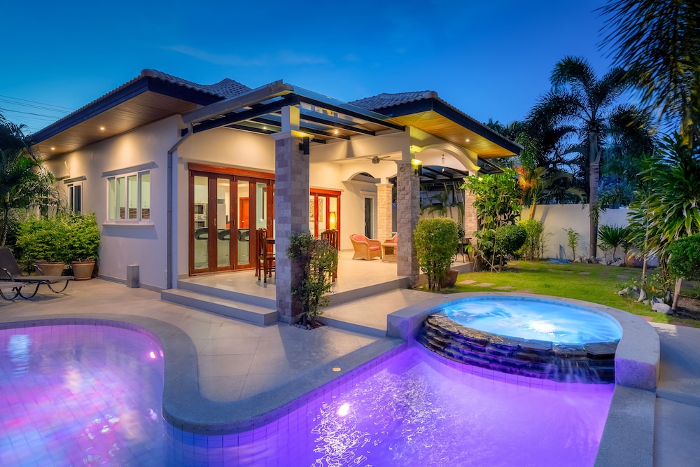 Orchid Paradise Homes OPV202 — 4-Star Luxury Hotel in Hua Hin, Thailand