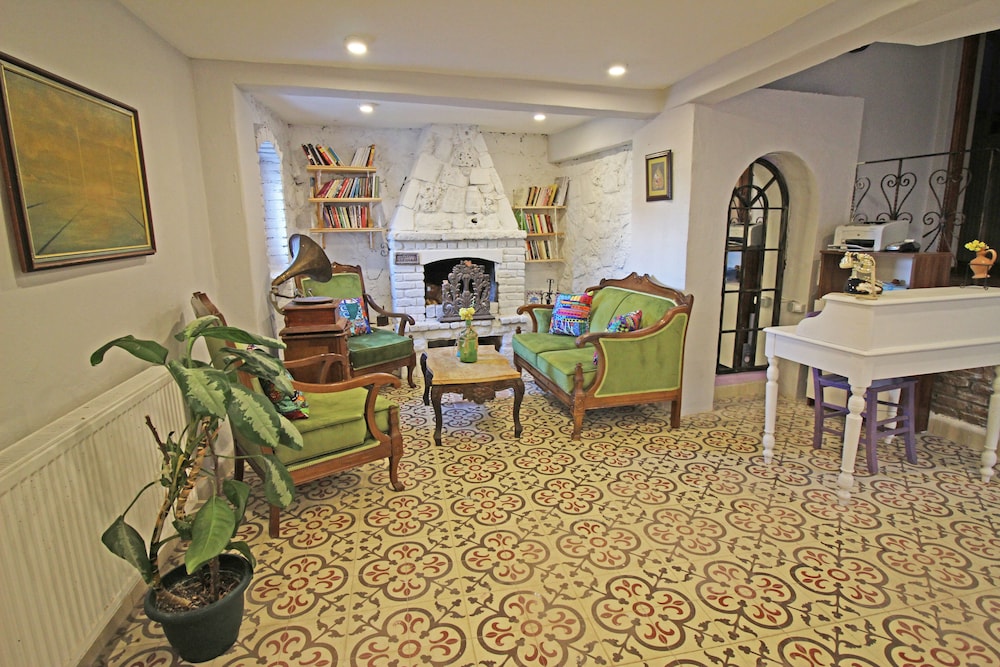 Muzeyyen Butik Otel — Bozcaada — photo 4