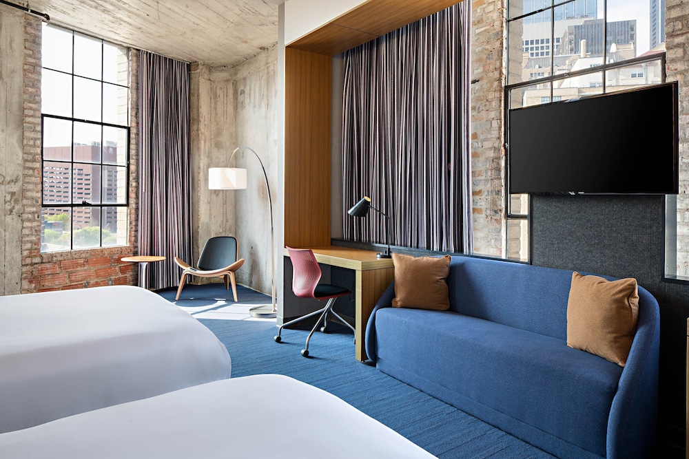 Aloft Dallas Downtown - photo 8