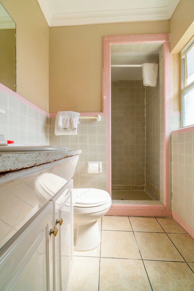 Oyo Hotel Beeville Us 181 - photo 62