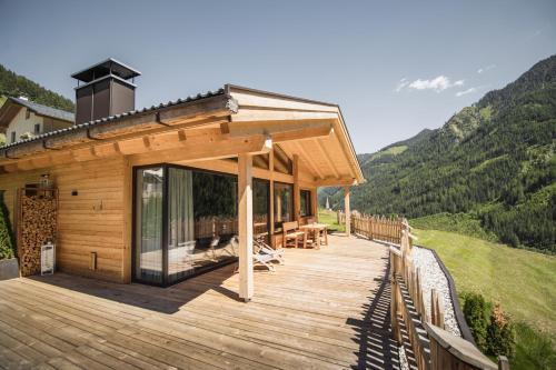 Chalet Berg — 4-Star Luxury Hotel in Selva Dei Molini, Italy