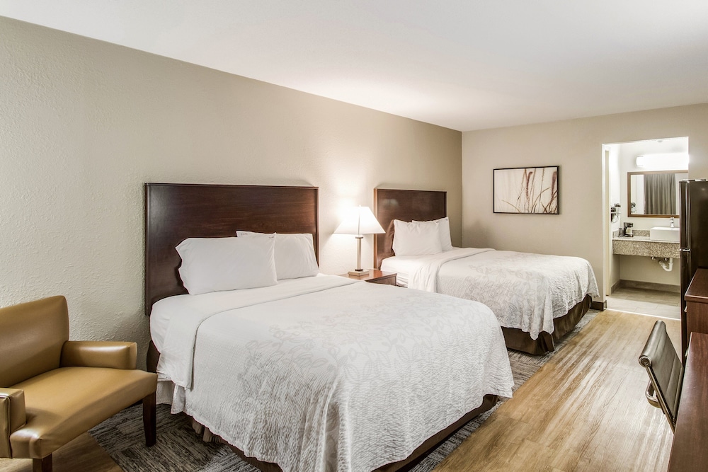 Red Roof Inn PLUS Dallas Addison - photo 12
