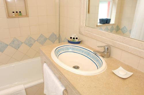 Costa d'Oiro Ambiance Village