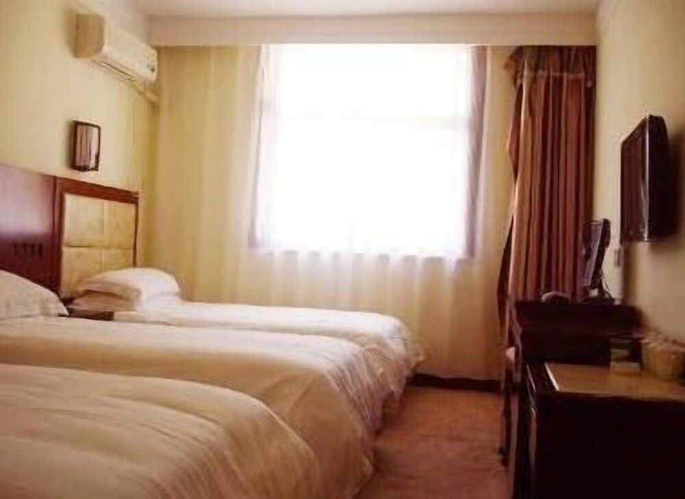 Jiuhuashan Olden Phoenix Hotel in Chizhou, People's Republic of China