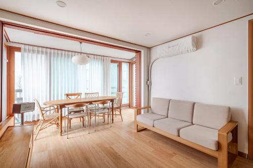 Mapo Villa in Shinchon — 4-Star Luxury Hotel in Seoul, South Korea
