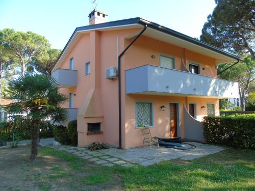 Villa Pellarini — 4-Star Luxury Hotel in Lignano Sabbiadoro, Italy