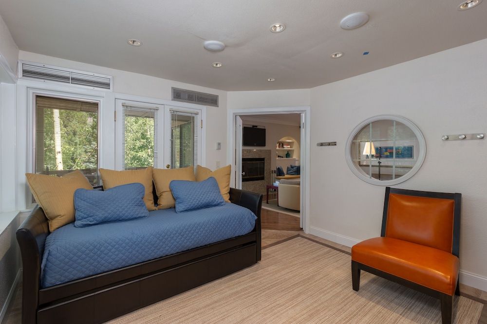 2708_Chateaux_Dumont_3Bed_Platinum - photo 20