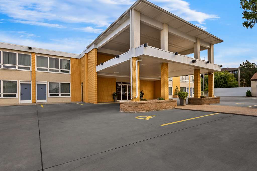 Best Western Lee's Motor Inn - photo 27
