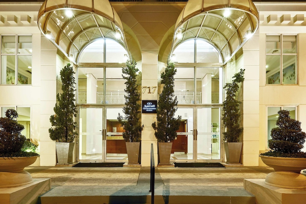 Marriott Executive Apartments Sao Paulo — 4-Star Luxury Hotel in Sao Paulo, Brasil
