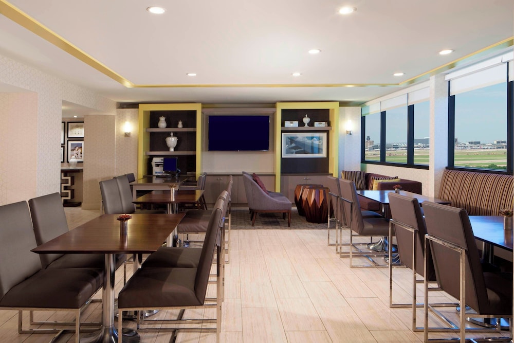 Sheraton DFW Airport Hotel - photo 29