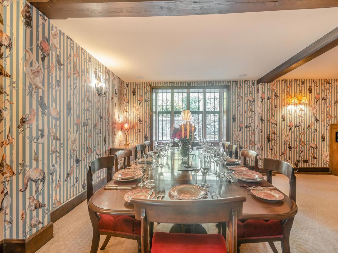 Ridge Hill Manor — East Grinstead — photo 5