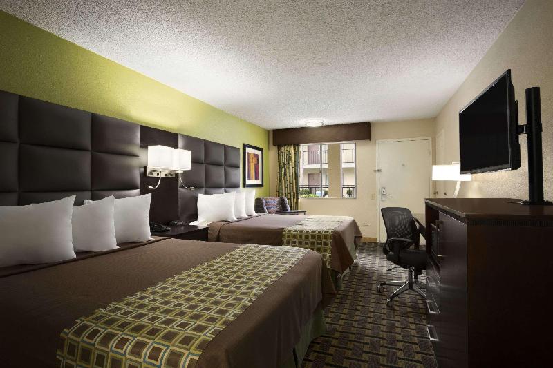 Days Inn by Wyndham Dallas Irving - photo 13