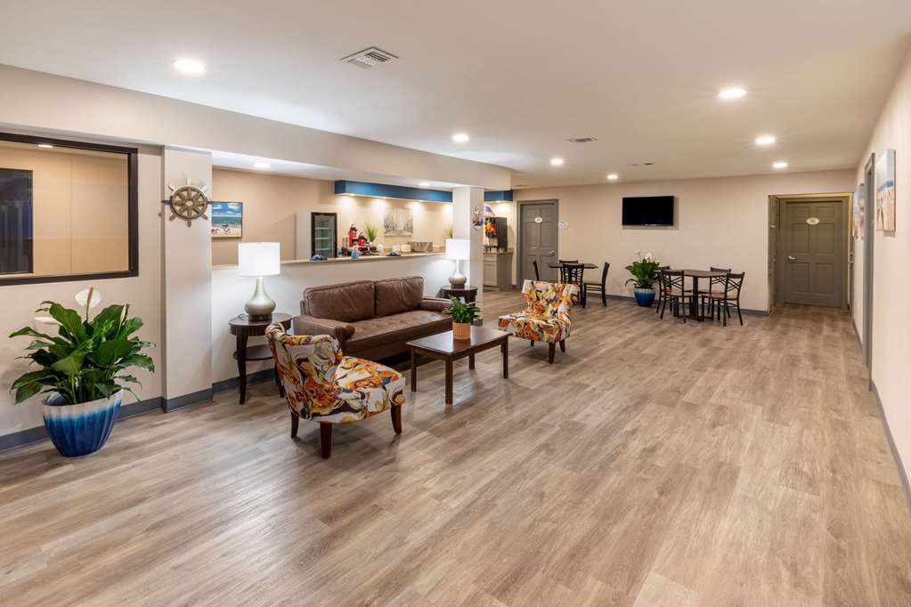 Baymont by Wyndham Biloxi Ocean Springs - photo 6