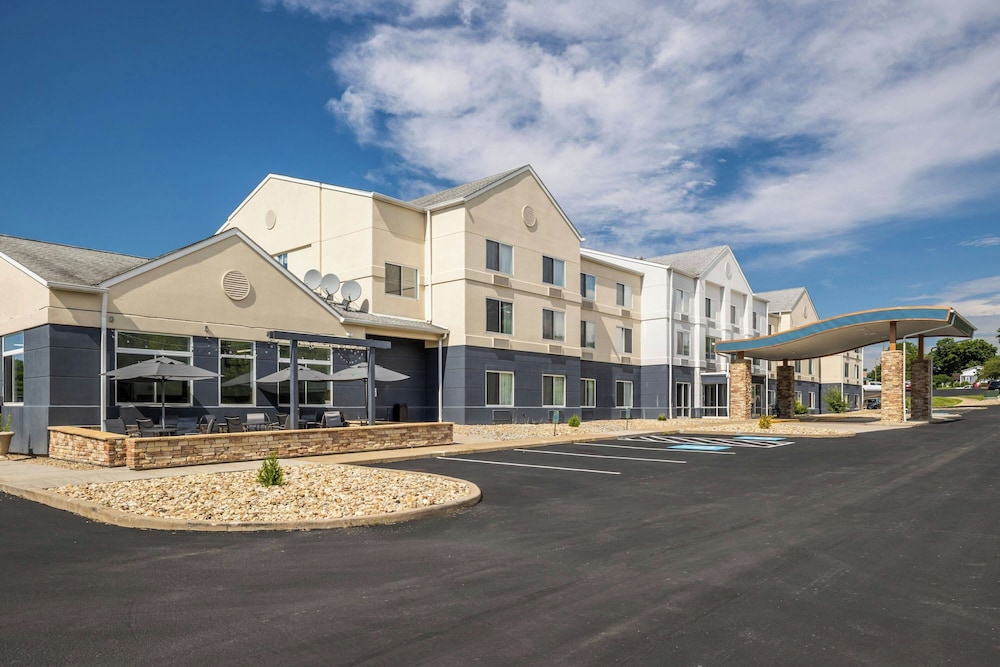 Fairfield Inn & Suites by Marriott Butler - photo 29