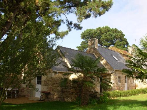 Les Creches De Boiseon — Penvenan