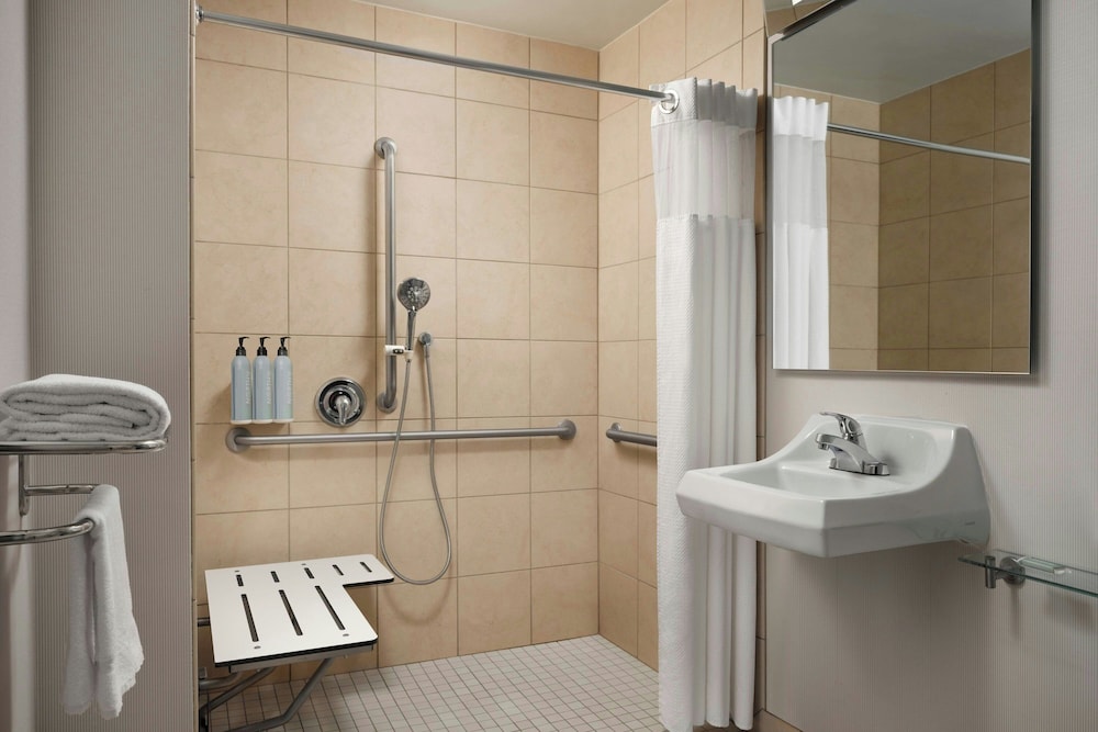 Courtyard by Marriott Santa Rosa - photo 13