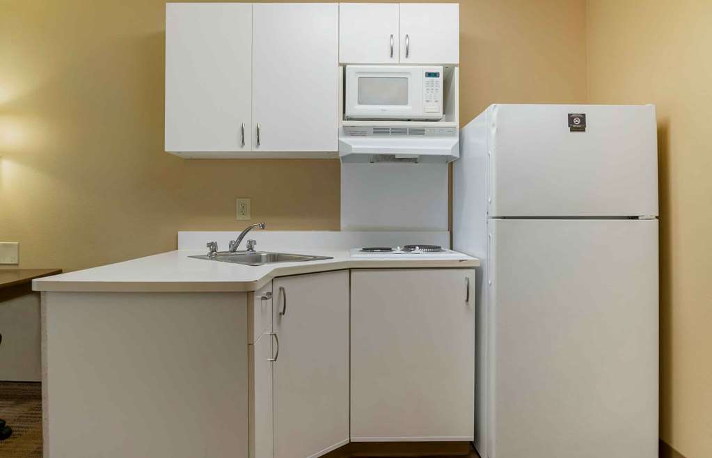 Extended Stay America Suites Detroit Canton - photo 27