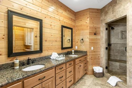 Spa Luxury in an Expansive Cabin Escape — 4-Star Luxury Hotel in Nisswa, United States