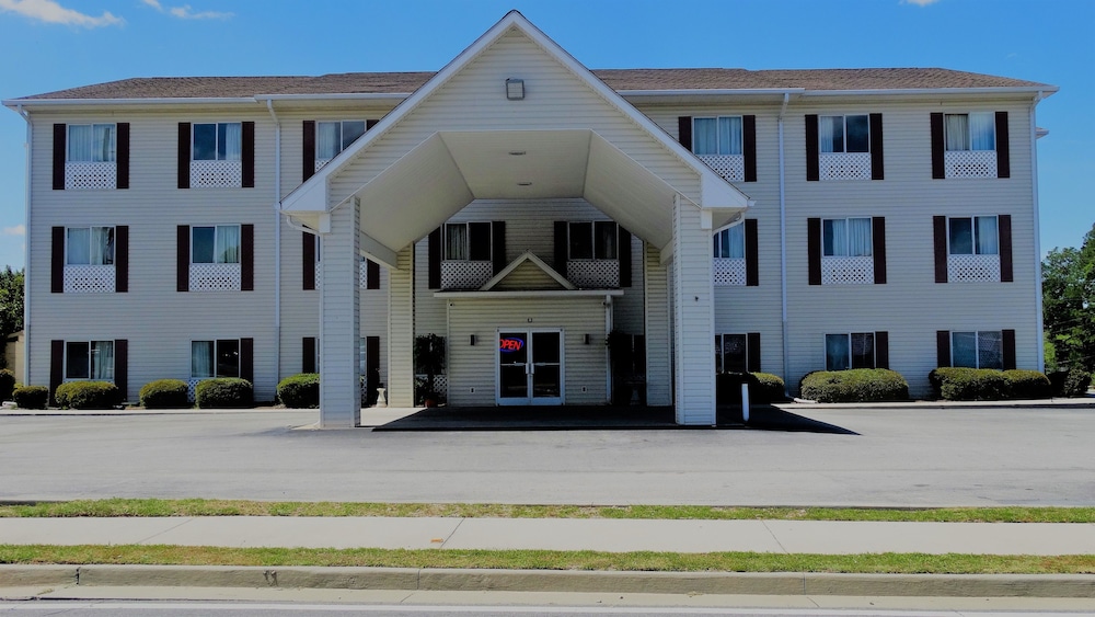 Oak Tree Inn & Suites - photo 37