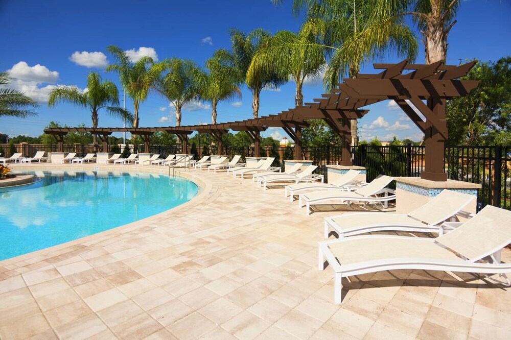 Lucky Find @ Lucaya Resort by Shine Villas 713 - photo 22