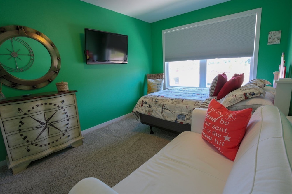 Spyglass Inn in Ottawa, United States